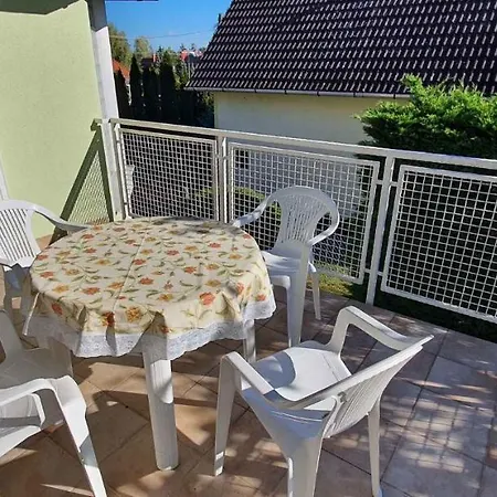 In 19281 別荘 Balatonmáriafürdő