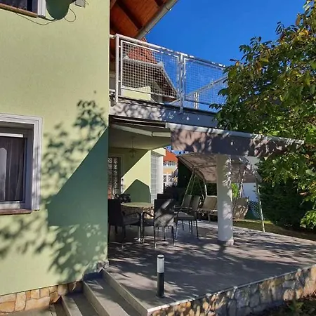 Holiday Home In Balatonmariafuerdo 19281 * Balatonmariafurdo