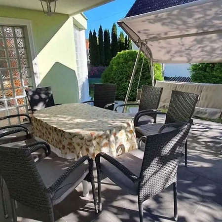 Holiday Home In Balatonmariafuerdo 19281 Holiday home *