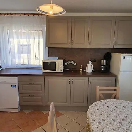 Holiday Home In Balatonmariafuerdo 19281 Balatonmariafurdo