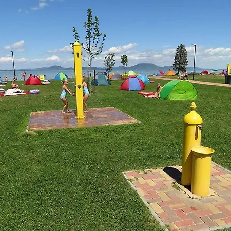 In 19281 Σπίτι διακοπών Balatonmáriafürdő