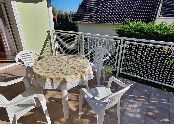 In 19281 Casa de Férias Balatonmáriafürdő