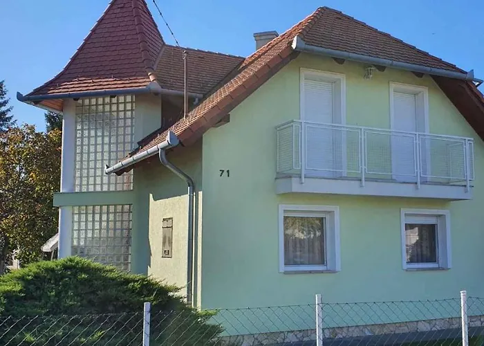 In 19281 * Balatonmáriafürdő