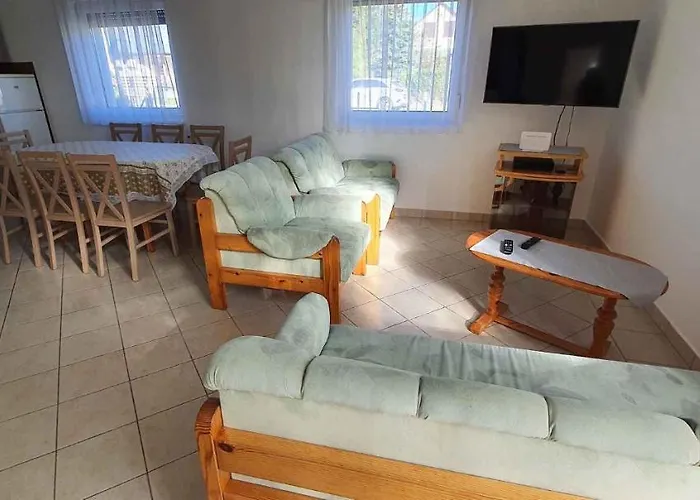 In 19281 Balatonmariafurdo